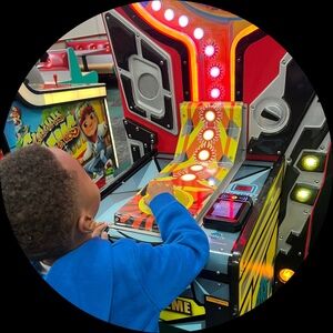 Meet your Posher, Emilia